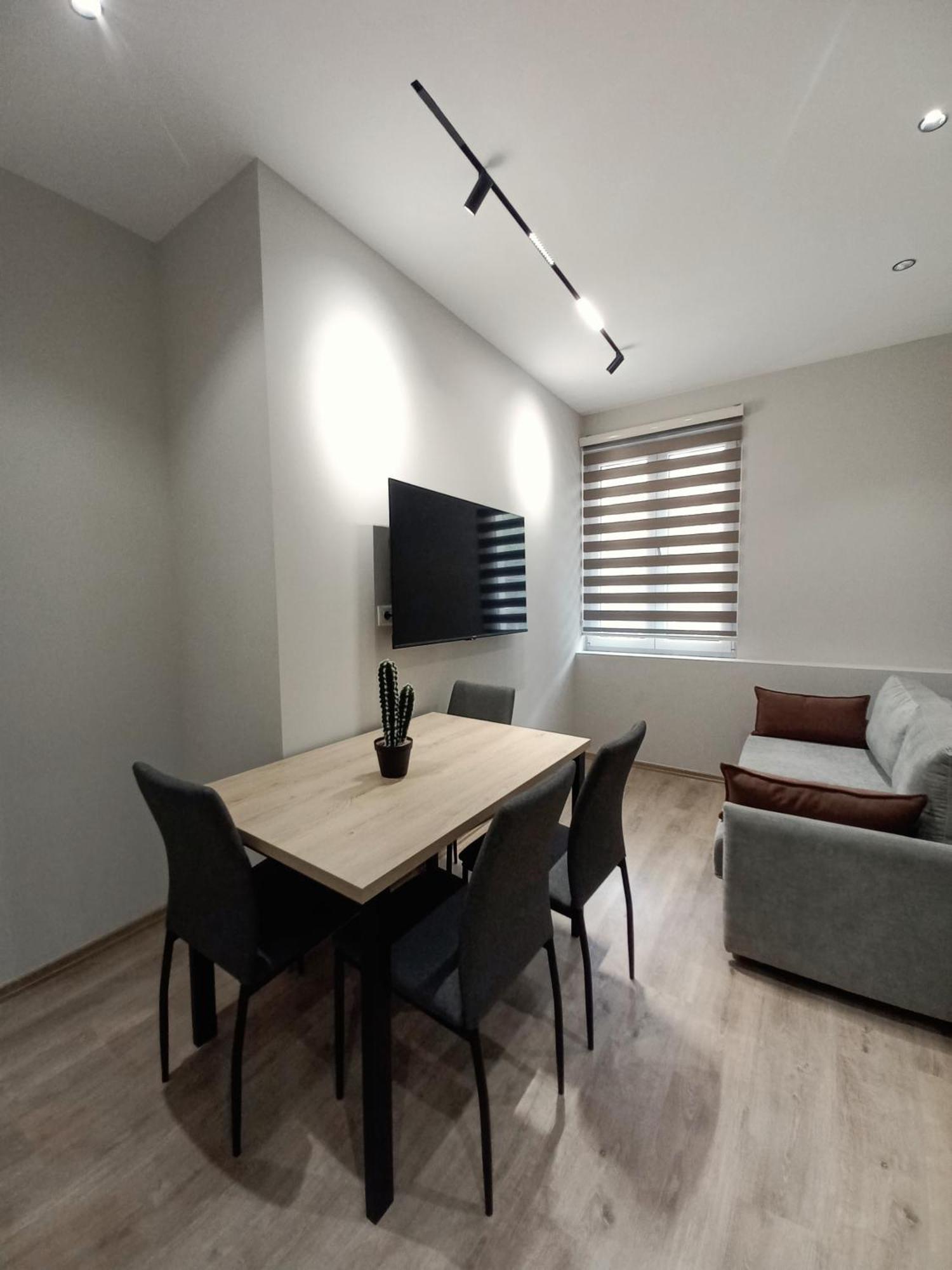 Goat Apartments Τίρανα Εξωτερικό φωτογραφία